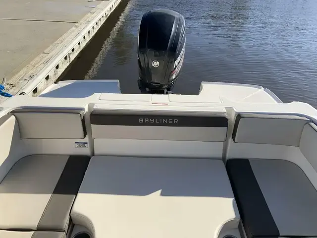 Bayliner Vr4