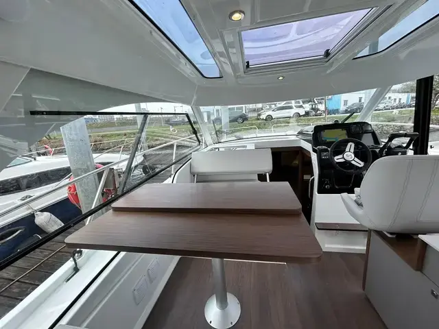 Beneteau Antares 9