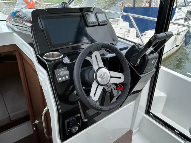 Beneteau Antares 9