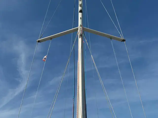 Beneteau Oceanis Clipper 423