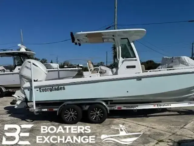 Everglades Boats 253 CC