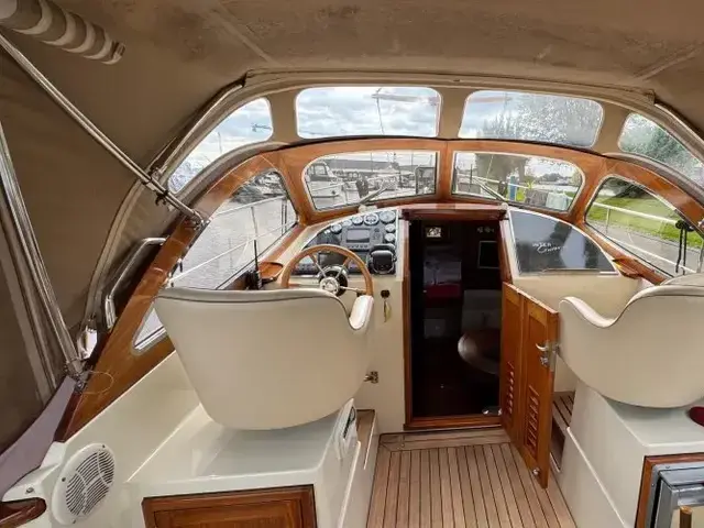 Interboat Intercruiser 34