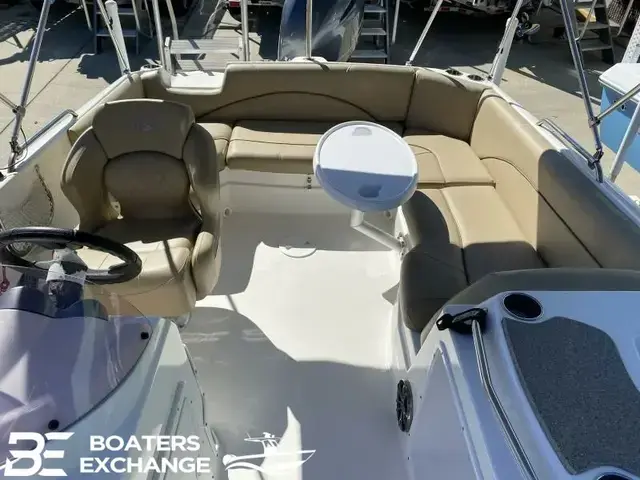 Nauticstar 203 SC Deck