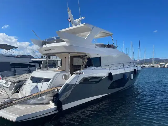 Sunseeker Manhattan 68 for sale in Switzerland for €3,100,000 (£2,611,890)