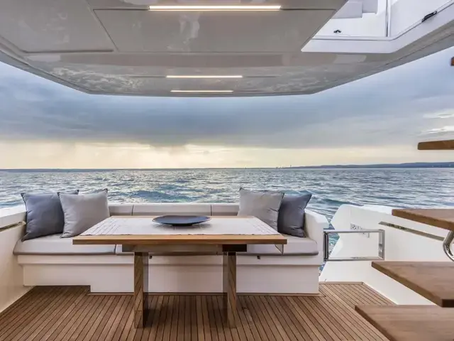 Ferretti Yachts 450