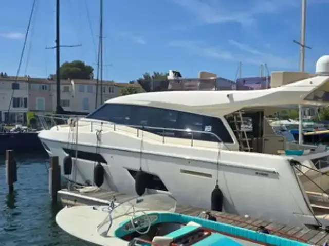 Ferretti Yachts 450