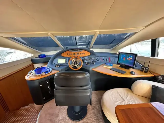 Azimut 62