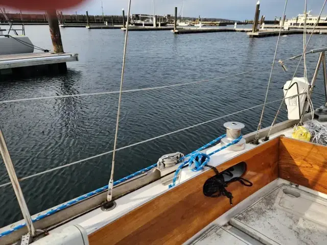 Hinckley Bermuda 40