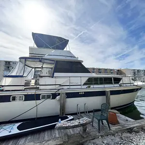 1973 Chris Craft Commander Flush Deck