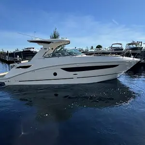 2016 Sea Ray 35