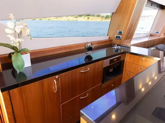 Sunseeker Predator 108