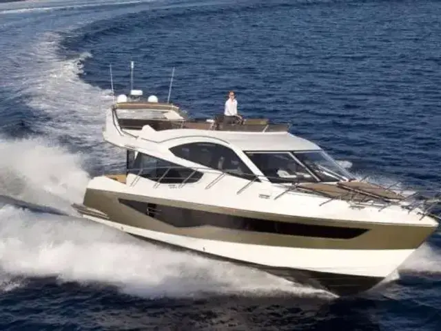 550 Fly - Galeon