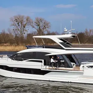  Galeon 640 Fly