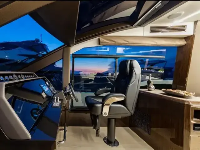 Galeon 640 Fly