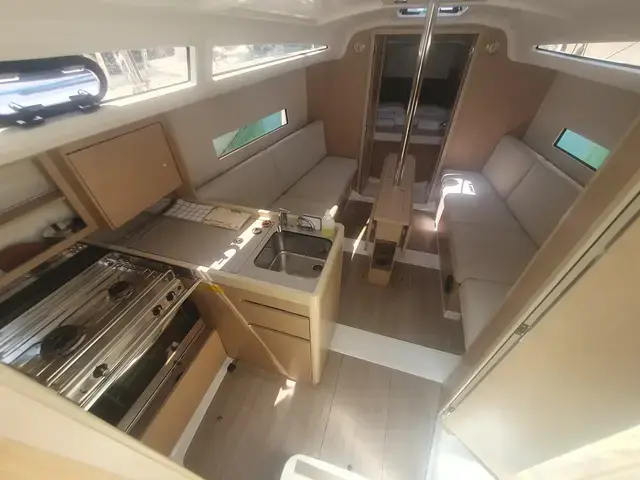 Beneteau Oceanis 30.1