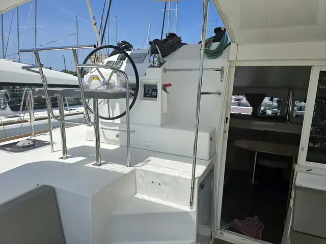 Lagoon 400