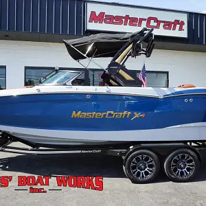 2024 Mastercraft XStar S - Factory Demo Travis Mathew Boat