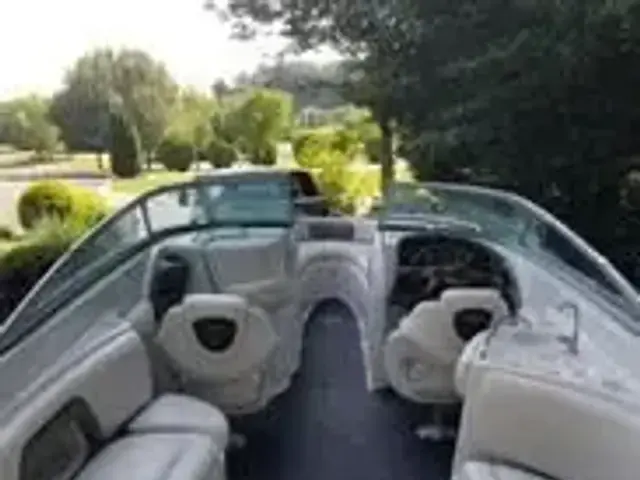 Crownline 27 Bow Rider