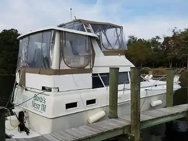 Silverton Aft Cabin Motor Yacht