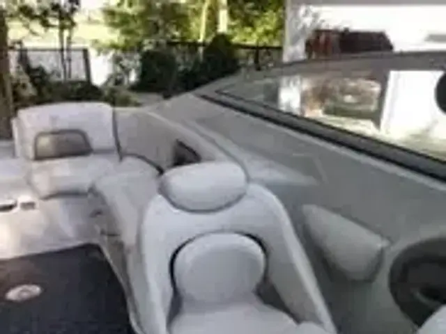 Crownline 27 Bow Rider