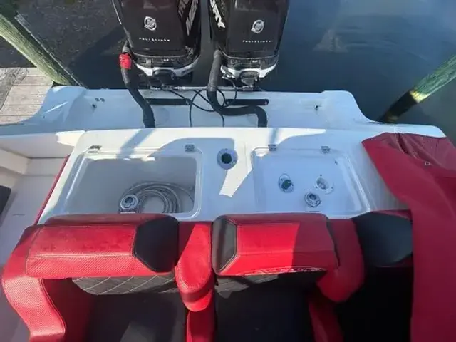 Avanti Center Console