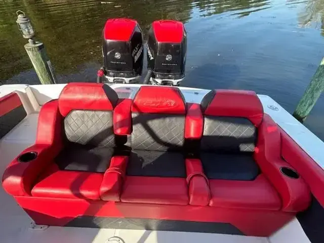 Avanti Center Console