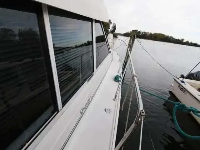 Silverton Aft Cabin Motor Yacht