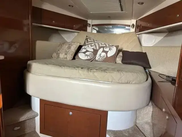 Sea Ray 330 Dancer