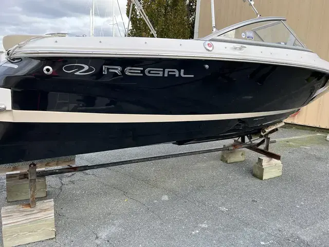 Regal 1900 Bowrider