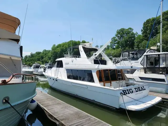 Bayliner 4788 Pilothouse