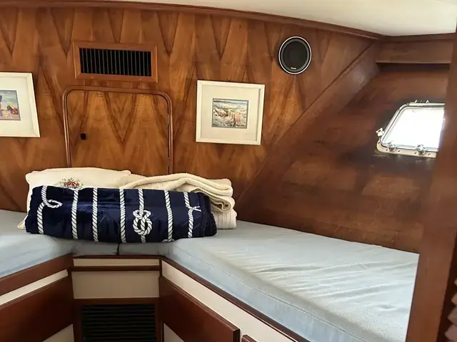 Prairie Boat Works Cockpit Motor Yacht