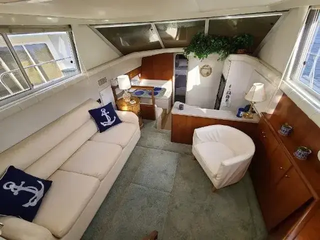 Silverton Aft Cabin Motor Yacht