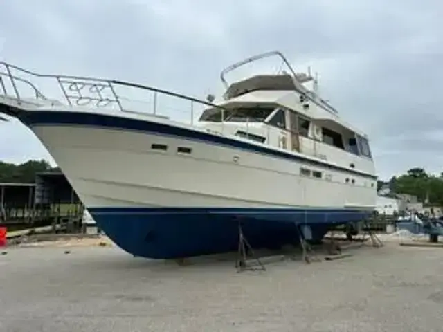 Hatteras Motor Yacht