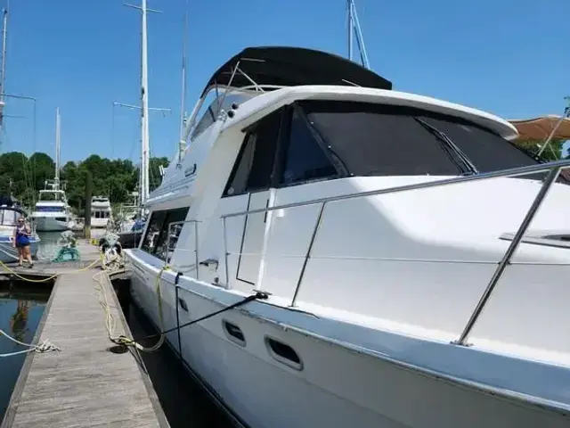 Bayliner 4788 Pilothouse