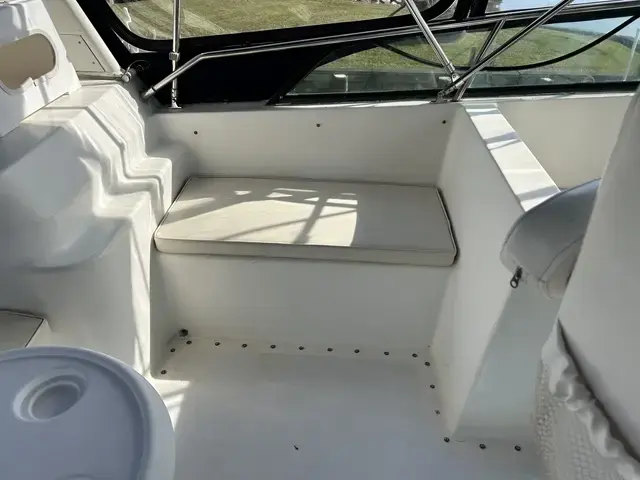 Prairie Boat Works Cockpit Motor Yacht