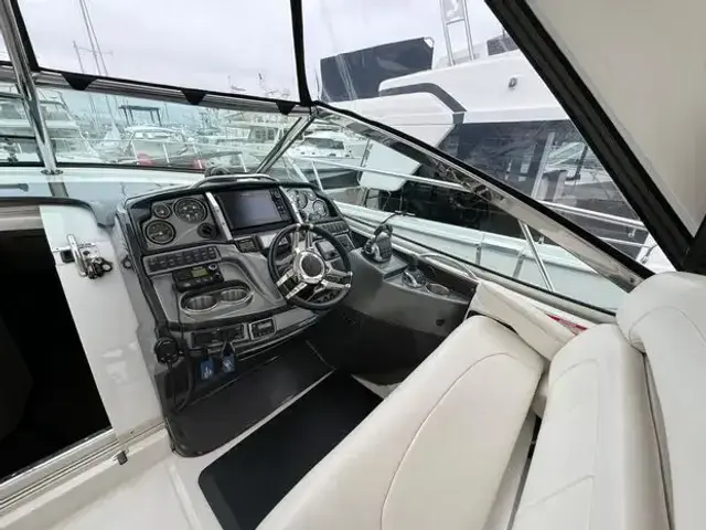 Monterey 40 Sport Yacht