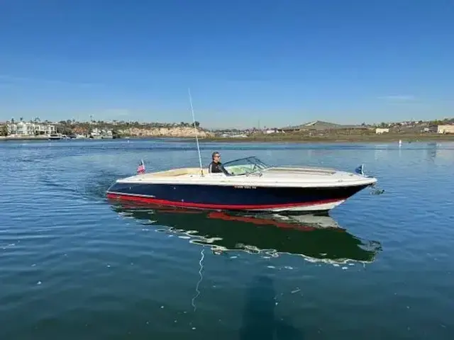 Chris Craft Corsair 28