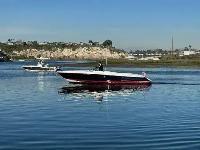 Chris Craft Corsair 28