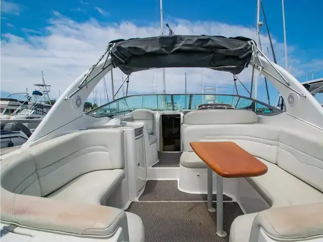 Chaparral 330 Signature