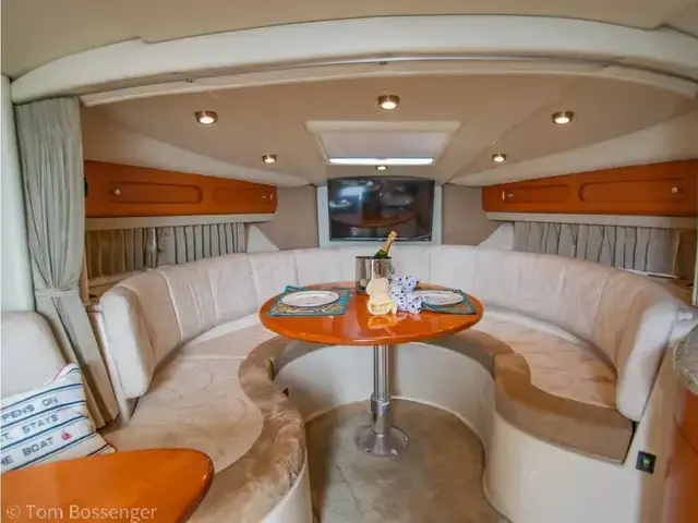 Chaparral 330 Signature