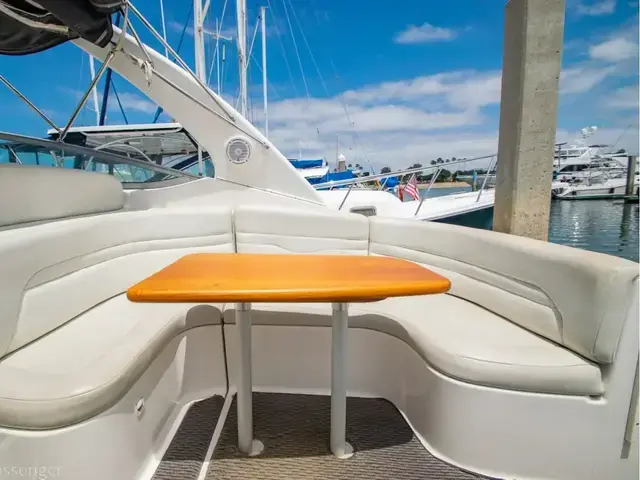 Chaparral 330 Signature