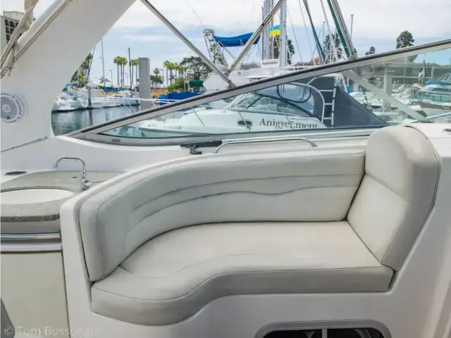 Chaparral 330 Signature