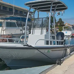 2006 Boston Whaler Guardian 16