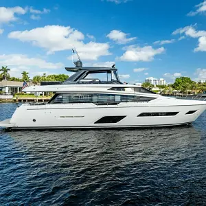 2019 Ferretti Yachts 780