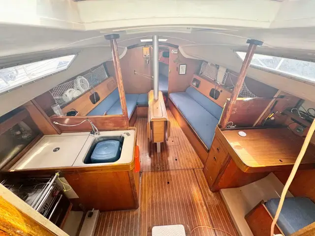 Beneteau First 29