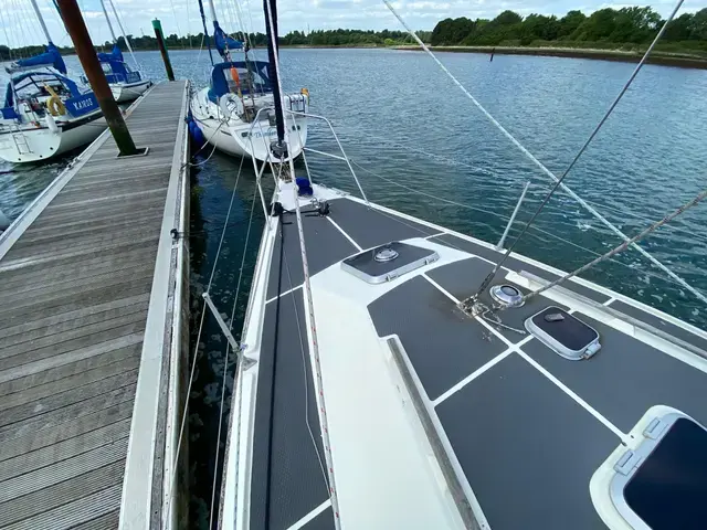 Westerly Falcon 34