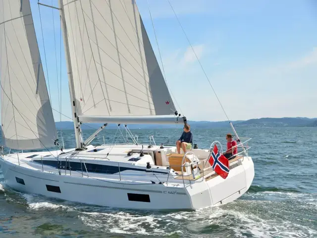 Bavaria C 42