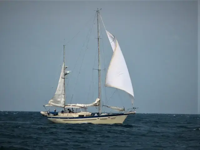 Irwin 52 Center Cockpit Ketch