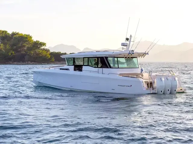 Axopar 45 XC Cross Cabin