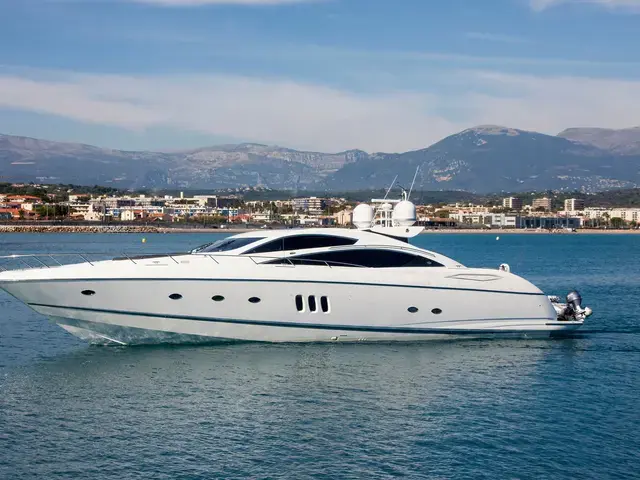 Sunseeker Predator 82